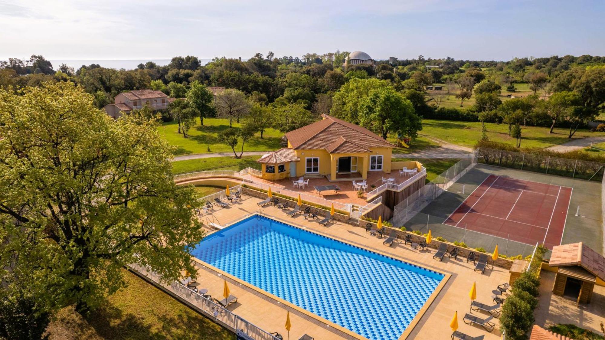 Residence Mare E Sole Taglio-Isolaccio Exterior photo